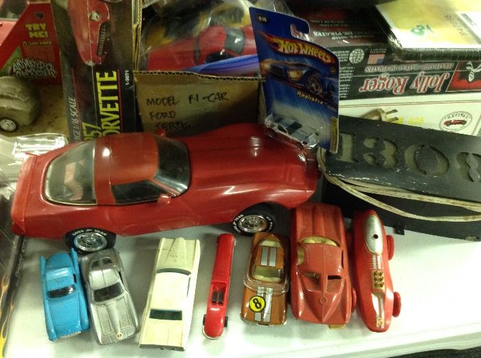 Model Cars. Die cast Cars. Large and Small