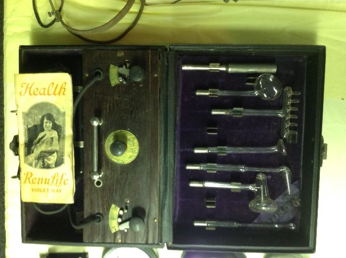 Health RenuLife 1920's ultraviolet, hand blown glass attachments this machine was supposed to cure all ailments 