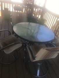 Patio table w/ 4 chairs