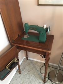 Vintage New Home sewing machine!