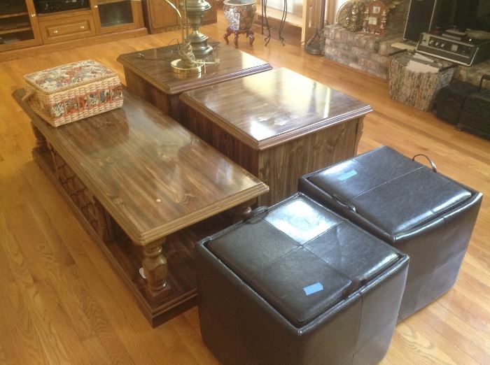 Coffee table and black cubes for storage