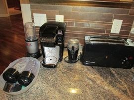 Keurig coffeemaker and Kitchenaid toaster
