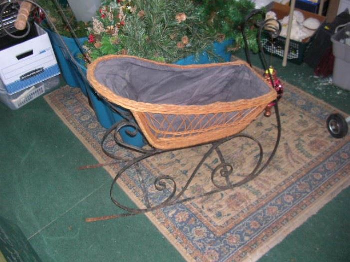 Wicker sleigh