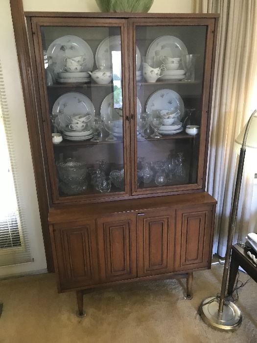 Sculptra by Broyhill china cabinet