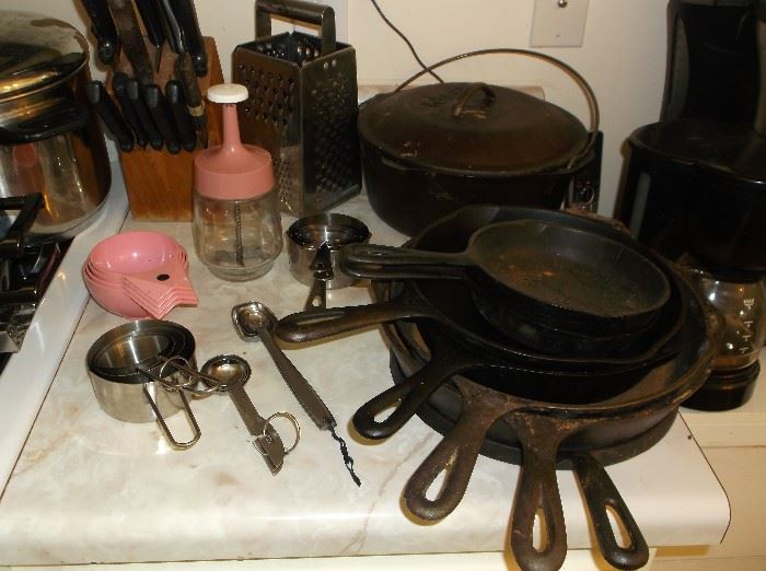 Cast iron cookware