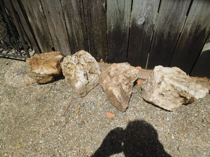 Large quartz rocks