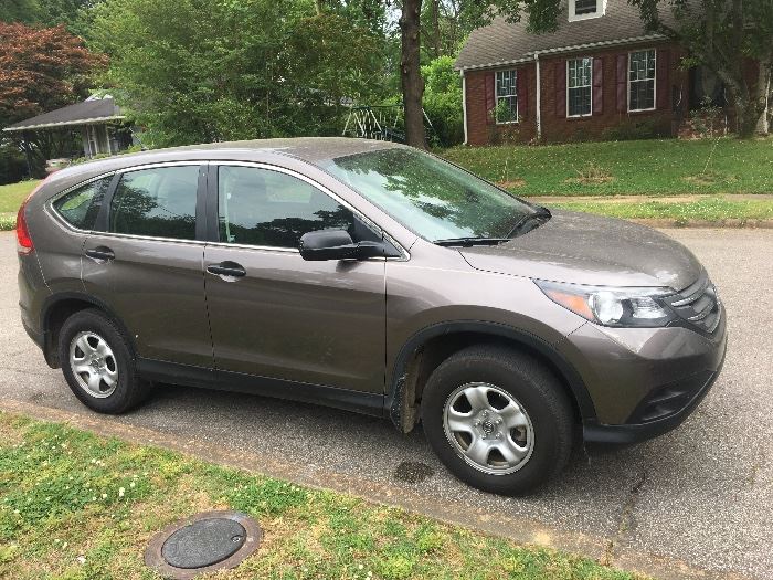 2012 HONDA CRV  mint condition 1 owner 56,000 miles all  options. Call for information 