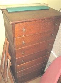 Edison type six drawer oak cylinder record cabinet. 