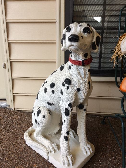 Bigger than life size dalmatian -no need to clean up after this guy!