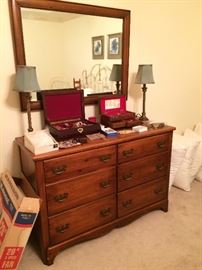 Large size dresser and mirror