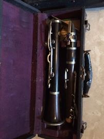 Old G. Valette wooden clarinet, made in Paris, in case. See additional pictures below. 