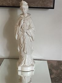 Blanc de chine figurine