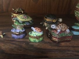 Even French Limoges turtles