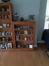 Many Collectables , Books, Baily's glasses , coffee mugs , hearts, Longaberger Mini Floral Garden Basket Collection (12) Total (Mint Condition)