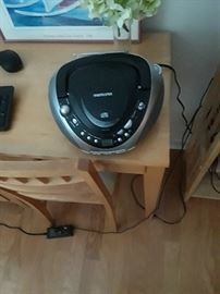 Portable CD player & FM Stereo
