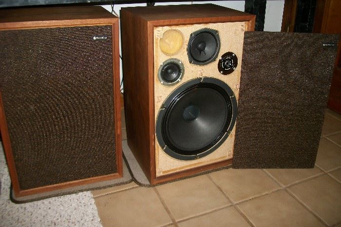 Lafayette Criterion 4X speakers, excellent sound