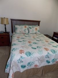 Beach themed bedding and bedroom furniture