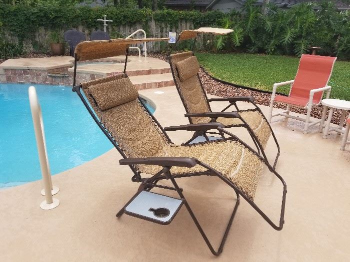 Lounge chairs with shade