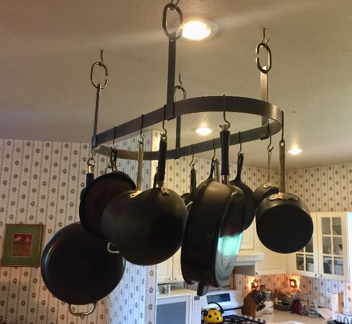 Hanging pot rack