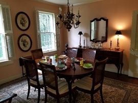 Dining Room Table 