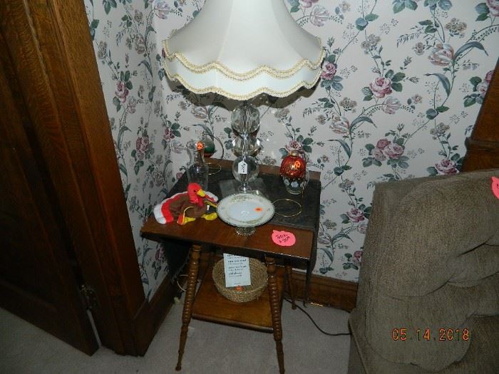 end table/lamp