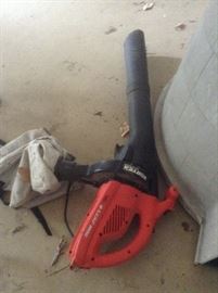 Leaf Hog Blower Vacum
