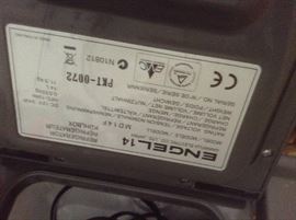 Personal Portable Fridge ENCEL14 used on airplane