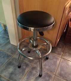 "industrial look" swivel, adjustable task stool 