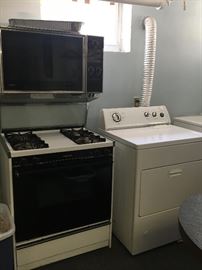 Washer/dryer/stove