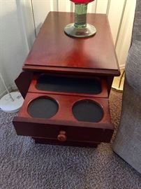 Chairside Caddy Table with magazine rack