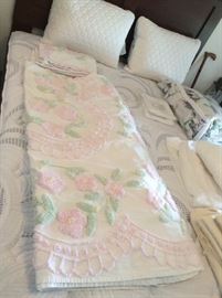 Bedspread and shams