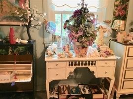 Flowers, shoes, shells, art