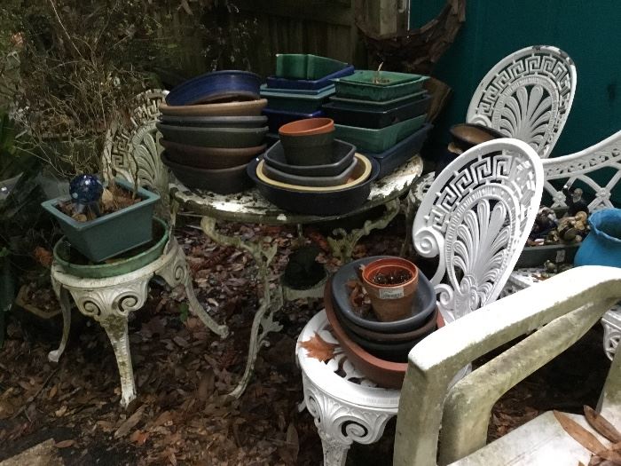 Outside furniture and pots