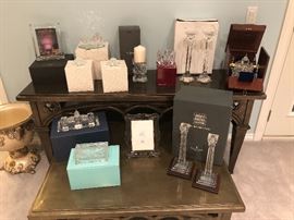Crystal World Taj Mahal, Crystal World Large Coach, Waterford George Washington Candlesticks, Tiffany Crystal Jewelry Box, 2000 Waterford Crystal Frame, etc 