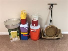 Coolers, thermos, outdoor etc 