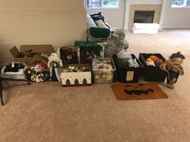 Holiday decor, 9 1/2 ft Christmas tree, ornaments etc. 