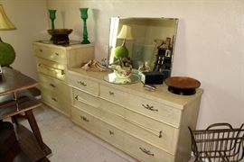 Kroehler Mid Century Dresser, Chest
