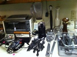Toaster oven, blender