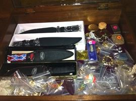 Knives, jewelry, compacts