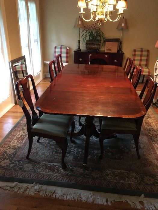 Hickory Chair Dining Table & chairs