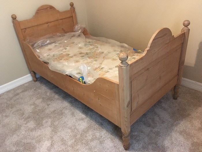 sleigh bed hand made