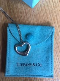 tiffany Elsa Peretti silver necklace 