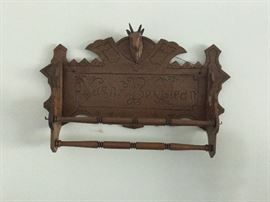 Walnut Wall Towel Rach with Animal Head
