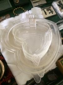 
 Cool heart shape oven bake glass heart dishes
