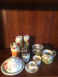 Assorted Decorative China  http://www.ctonlineauctions.com/detail.asp?id=717250