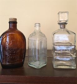  Antique/Vintage Bottles    http://www.ctonlineauctions.com/detail.asp?id=717772