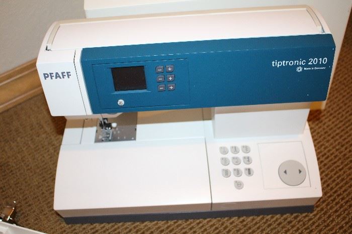 Pfaff Tiptronic 2010 Sewing Machine