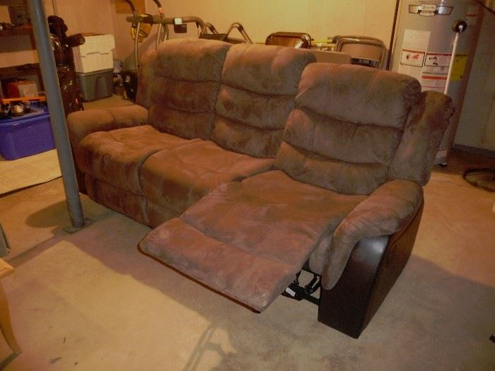 recliner sofa 