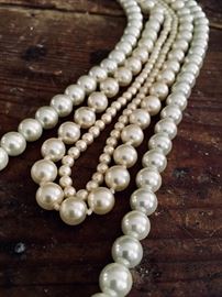 Faux & fun pearl necklaces 