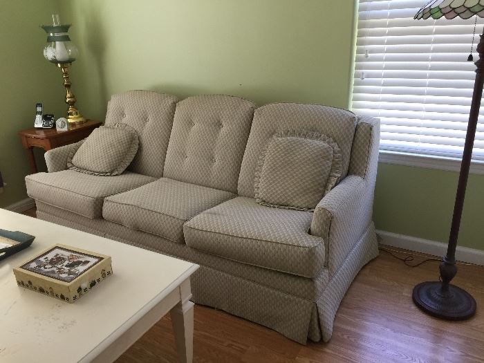 Another couch, like new